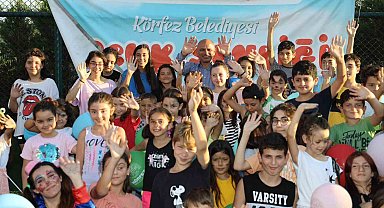 Körfez'de çocuklar gönüllerince eğleniyor