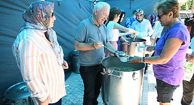 Lapseki Belediyesi aşure geleneği devam ediyor