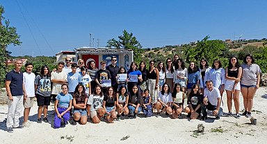 LGS'de başarı gösteren Çeşmeli 46 öğrenci ve velileri kahvaltıda ağırlandı