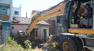 Metruklar yıkılıyor vatandaşın yüzü gülüyor