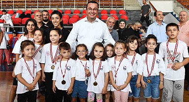 Mustafakemalpaşa'lı gençler madalyalarını aldı