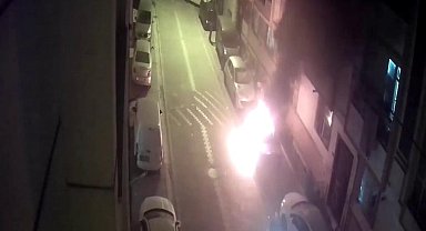 Nijeryalı gencin lüks aracını kundaklayıp böyle kaçtı