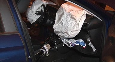 Pendik'te alkollü sürücü evin duvarına çarptı: 1 yaralı