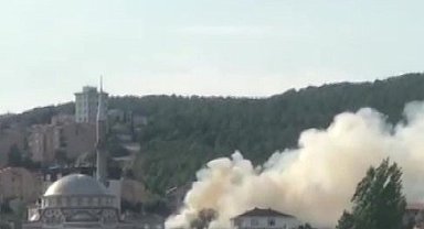 Pendik'te çatı yangını