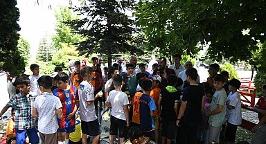 Pursaklar Belediye Başkanı Çetin piknikte çocuklarla bir araya geldi