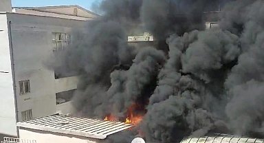 Şanlıurfa'da klima motoru bomba gibi patladı