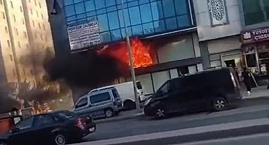Sultangazi'de tekstil atölyesi alevlere teslim oldu