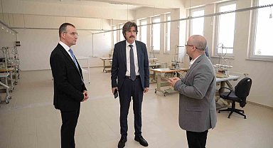Tarihi taş mektep canlanıyor