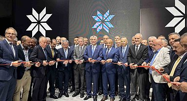 Ticaret Bakanı Bolat: "Üretimin ve yatırımın yanında yer alacağız"