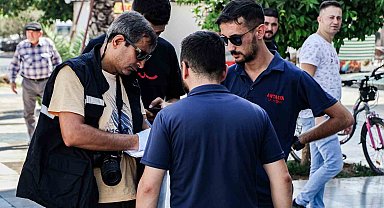 Toplu ulaşım kart dolum cihazından para toplayan personele hırsızlık şoku