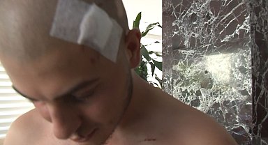 Tur teknesi çalışanı 6 kişi tarafından sopalarla ve demir çubukla dövülen genç İHA'ya konuştu