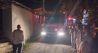 Yangın ihbarı mahalleliyi sokağa döktü