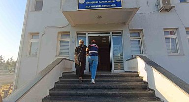Yasak aşkıyla plan yapıp eşini öldürttü