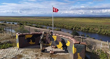 Yunanistan'dan Türkiye'ye girmeye çalışan 2 terörist yakalandı