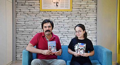 13 yaşında iki kitap yazıp belediye kütüphanesine hediye etti
