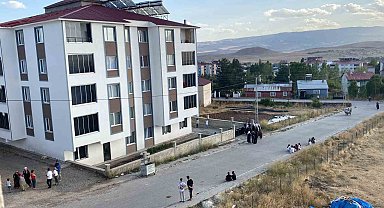 4'üncü kattan düşen çocuk hayatını kaybetti