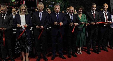 92. İzmir Enternasyonal Fuarı "Gençlik" temasıyla kapılarını açtı
