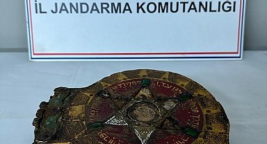 Altın yazma Tevrat'ı 2 milyon dolara satmak isterken jandarmaya yakalandılar