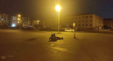 Ankara'da motosiklet ile otomobil kazası: 1 yaralı