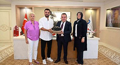 Antalya Büyükşehir destekledi genç çiftçiler üretti