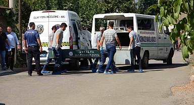 Antalya'da tartıştığı 2 çocuk annesi eşini banyoda av tüfeği ile öldürdü