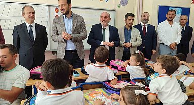 Bağcılar Belediyesi'nden 30 bin öğrenciye çanta ve kırtasiye desteği