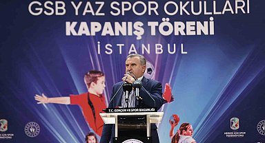 Bakan Bak; "Bu yaz tesislerimizde 4 milyon gencimizle bir araya geldik"