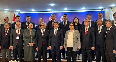 Bakan Tunç, '20. Yılında Bilgi Edinme Hakkı Çalıştayı'na katıldı