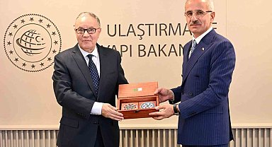 Bakan Uraloğlu, Cezayir Büyükelçisi Belan'ı kabul etti