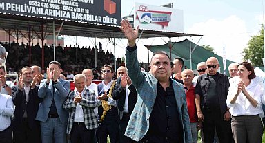 Başkan Böcek'ten Elmalı'ya güreş sahası sözü
