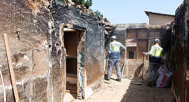 Başkan Kavuş, evi yanan Ayşe teyzeye sahip çıktı