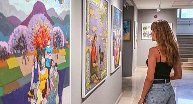 Belediye koridoru sanat galerisine dönüştü