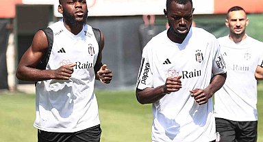 Beşiktaş'ta Aboubakar takımdan ayrı düz koşu yaptı