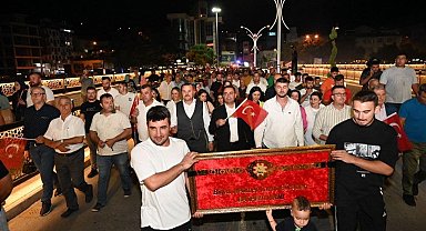 Biga'da güreşler öncesi coşkulu kortej