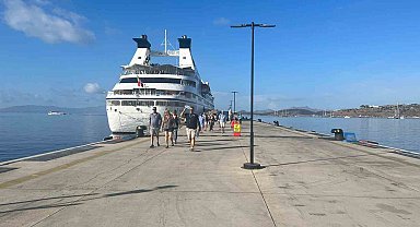Bodrum'a deniz yoluyla 233 tursit geldi