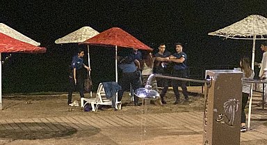 Boğulma tehlikesi geçiren kadın polise mukavemetten gözaltına alındı