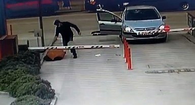 Böyle dehşet saçmıştı...Eski eşi ve arkadaşını öldüren polise 2 kez müebbet