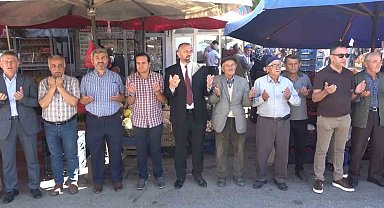 Bu pazar 700 yıldır her salı günü bereket duasıyla açılıyor