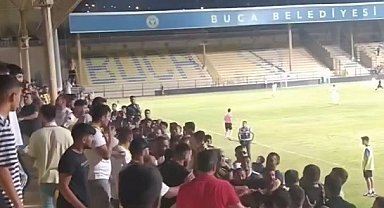 Bucaspor 1928 taraftarları birbirine girdi