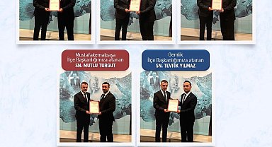 Bursa'da Ak Parti'nin yeni ilçe başkanları mazbatalarını aldı