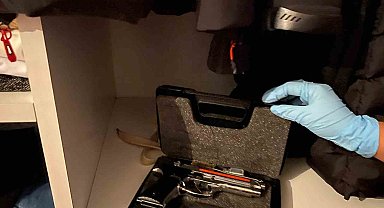 Bursa'da tefecileri şafak vakti böyle bastılar...Mal varlıklarına el konulacak