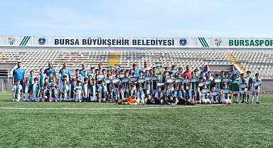 Bursaspor Futbol Okulu'nun yaz dönemi sona erdi