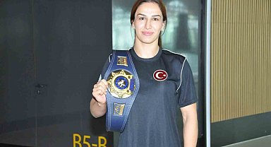 Buse Tosun Çavuşoğlu: "Ülkeme olimpiyat kotası ve dünya şampiyonluğu kazandırdım"
