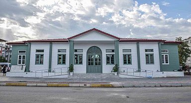 Cahit Zarifoğlu Kütüphanesi kapılarını açıyor