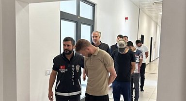 Çaldıkları motosikleti satınca yakayı ele verdiler