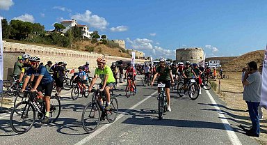 Çanakkale'de 750 bisikletçi şehitlere saygı için pedal çevirdi