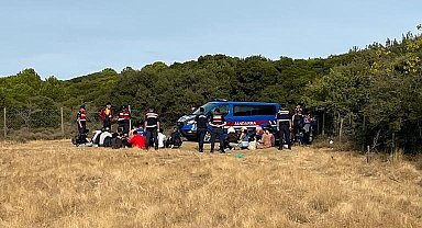 Çanakkale'de minibüste 34 kaçak göçmen yakalandı