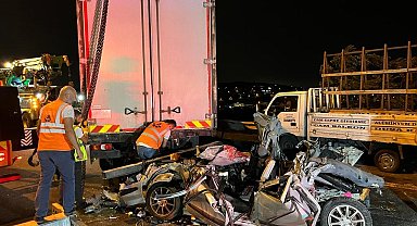Çatalca TEM Otoyolu'nda 5 aracın karıştığı zincirleme kazada 4 çocuk hayatını kaybetti