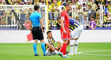 Cengiz Ünder sakatlanarak oyundan çıktı