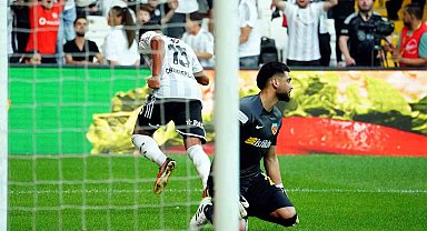 Chamberlain, Beşiktaş formasıyla ilk golünü kaydetti